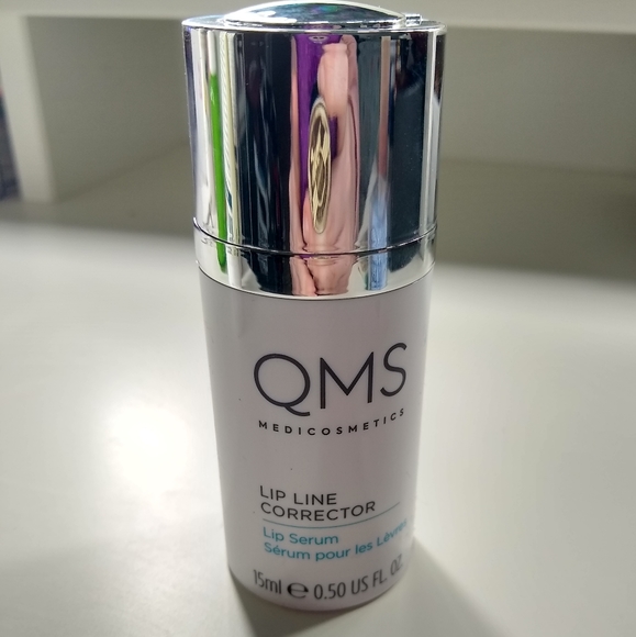 QMS Medicosmetics Lip Line Corrector - Picture 1 of 1